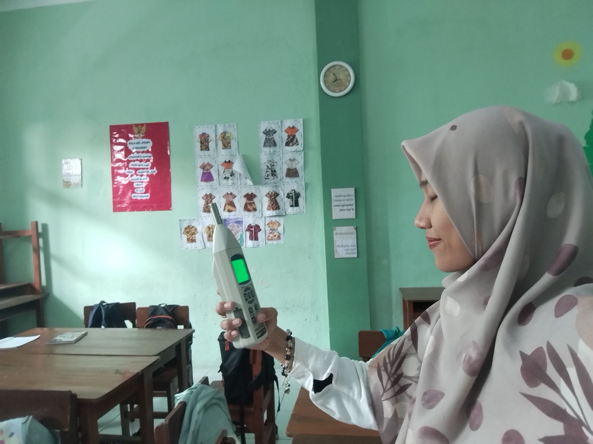 Ulfah Azizah A. Md. Kes