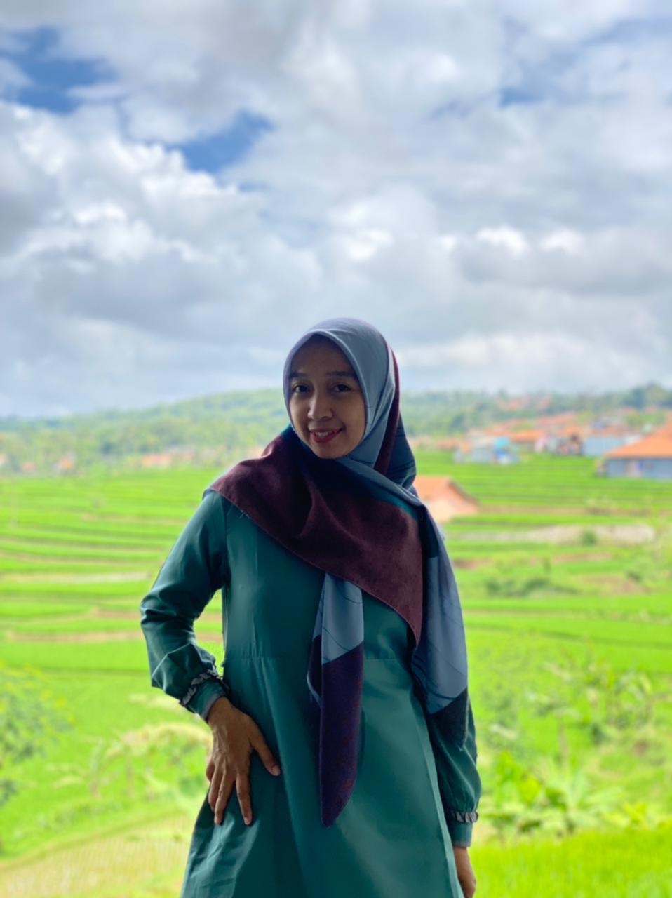 RIAN DEWI SURYANI,AMG