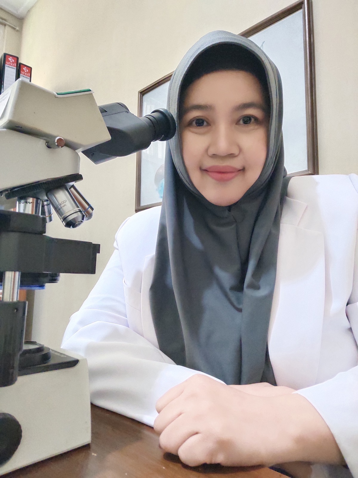 dr. Dewi Kania Yulianti, SpPK 